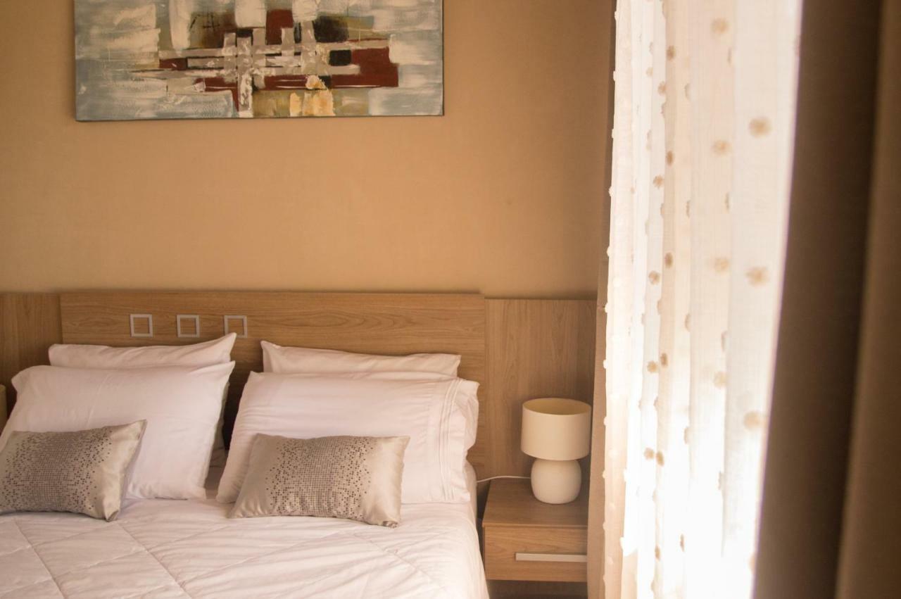 Aparthotel La Riviera Fernando de la Mora Zewnętrze zdjęcie
